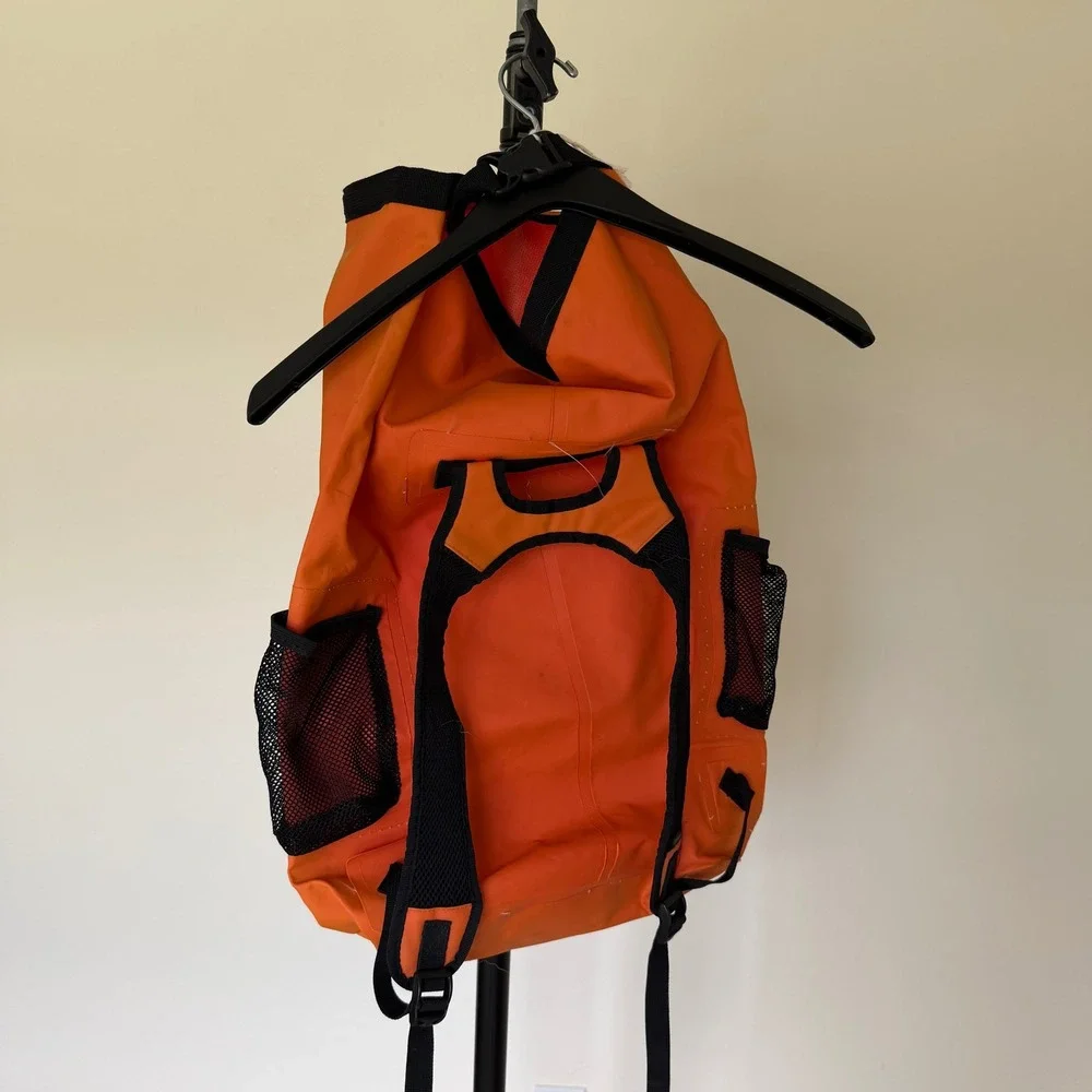 2013 Quiksilver Waterproof Dry Bag Backpack Orange Roll Top Surf Beach Gear Bag